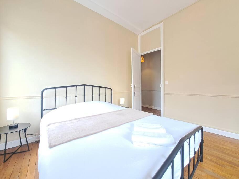 Perth, Bel Appartement Lumineux Reims Luaran gambar